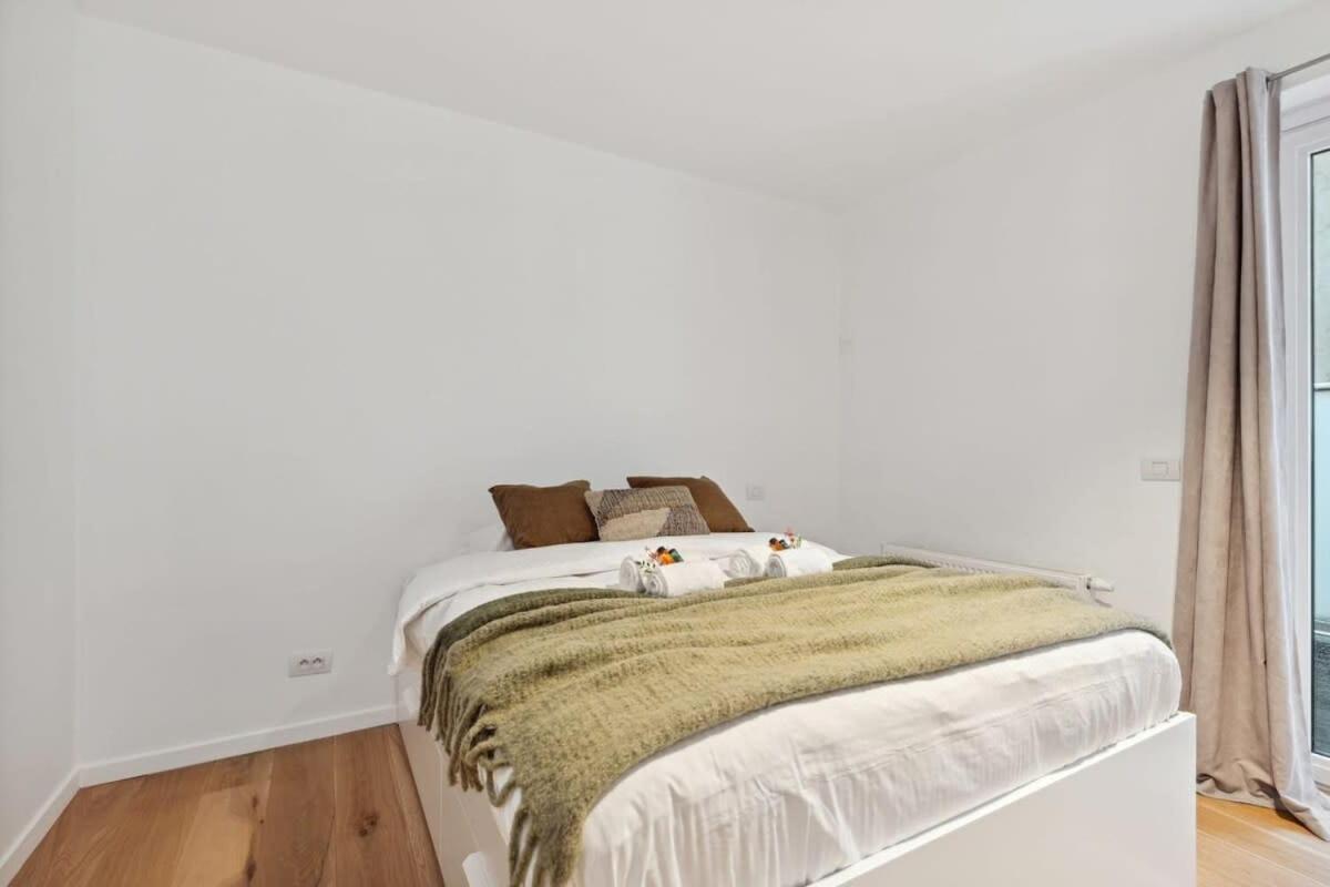 Bright Waterfront Apartment Антверпен Екстериор снимка
