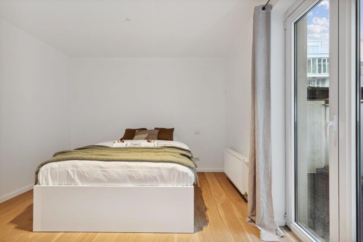 Bright Waterfront Apartment Антверпен Екстериор снимка
