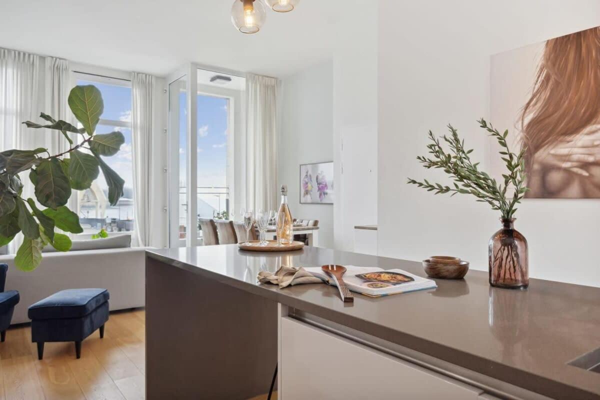Bright Waterfront Apartment Антверпен Екстериор снимка
